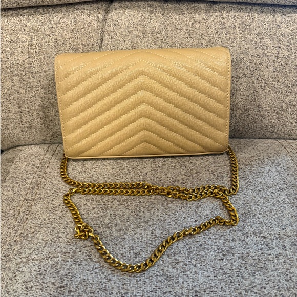 Elegant Tan Quilted Women\'s Bag